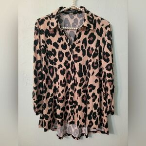 *Knapp stylish Leppard print blouse